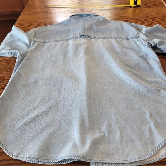 Vintage Lizwear Light Denim Shirt with Rhinestones Size L - Picture 6 of 6